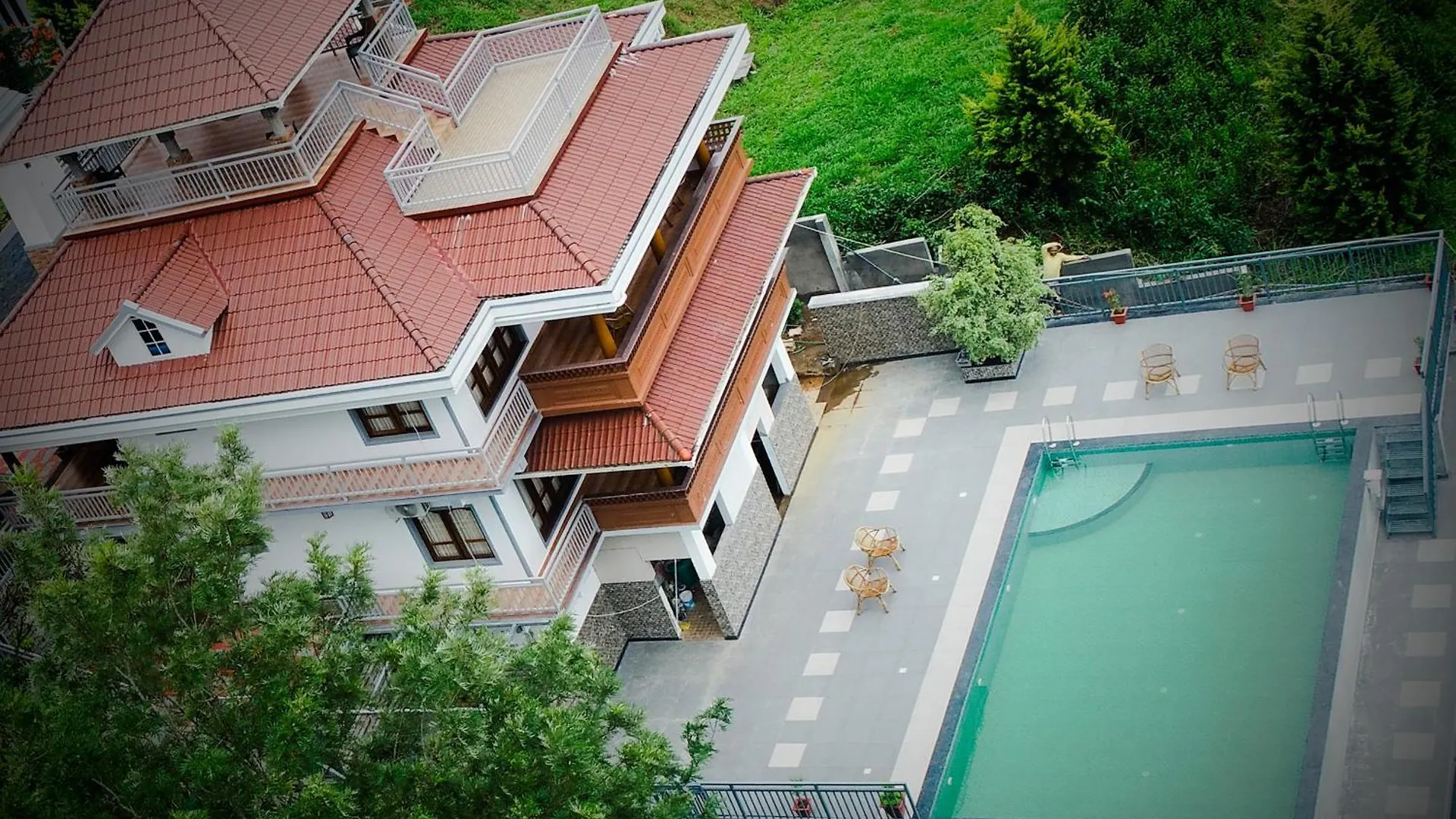 ***  Zenha Resorts Munnar India